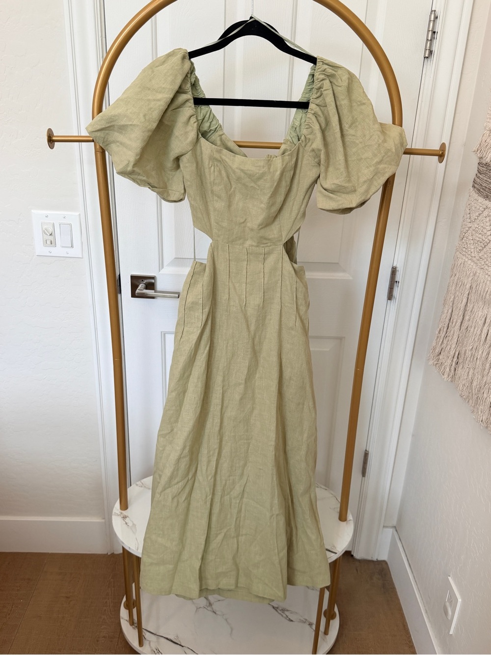 En Saison Light Sage Puff Sleeve Maxi Dress